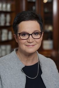 Elżbieta Piotrowska Rutkowska Prezes NRA 200x300 - Rola oraz przyszłość farmaceuty klinicznego w Polsce
