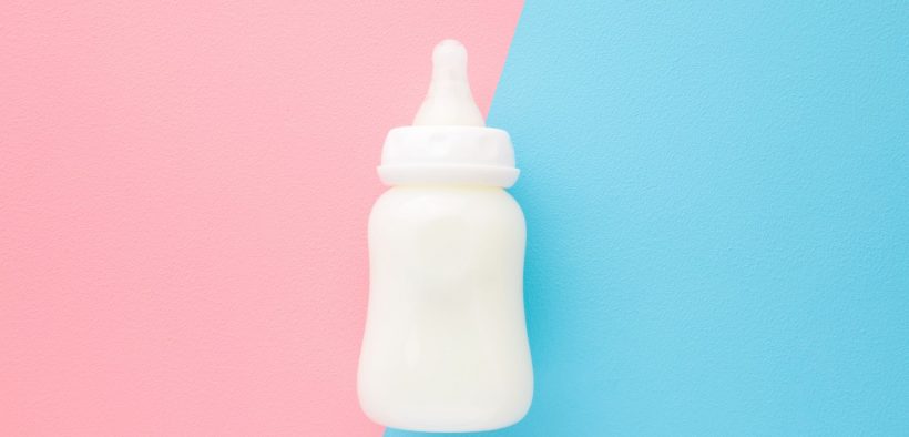 butelka mleka dla niemowlaka
